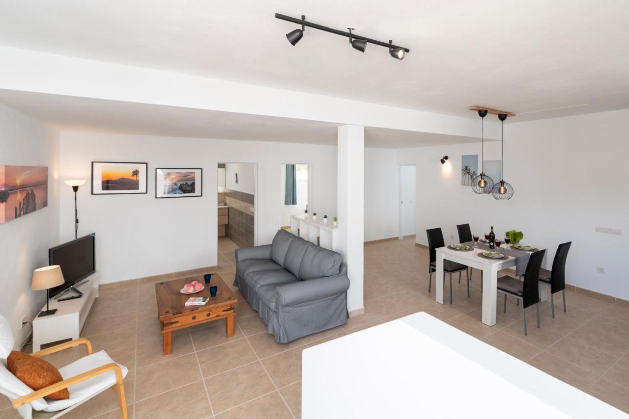 Casa Monicha Apartment Costa Teguise Luaran gambar